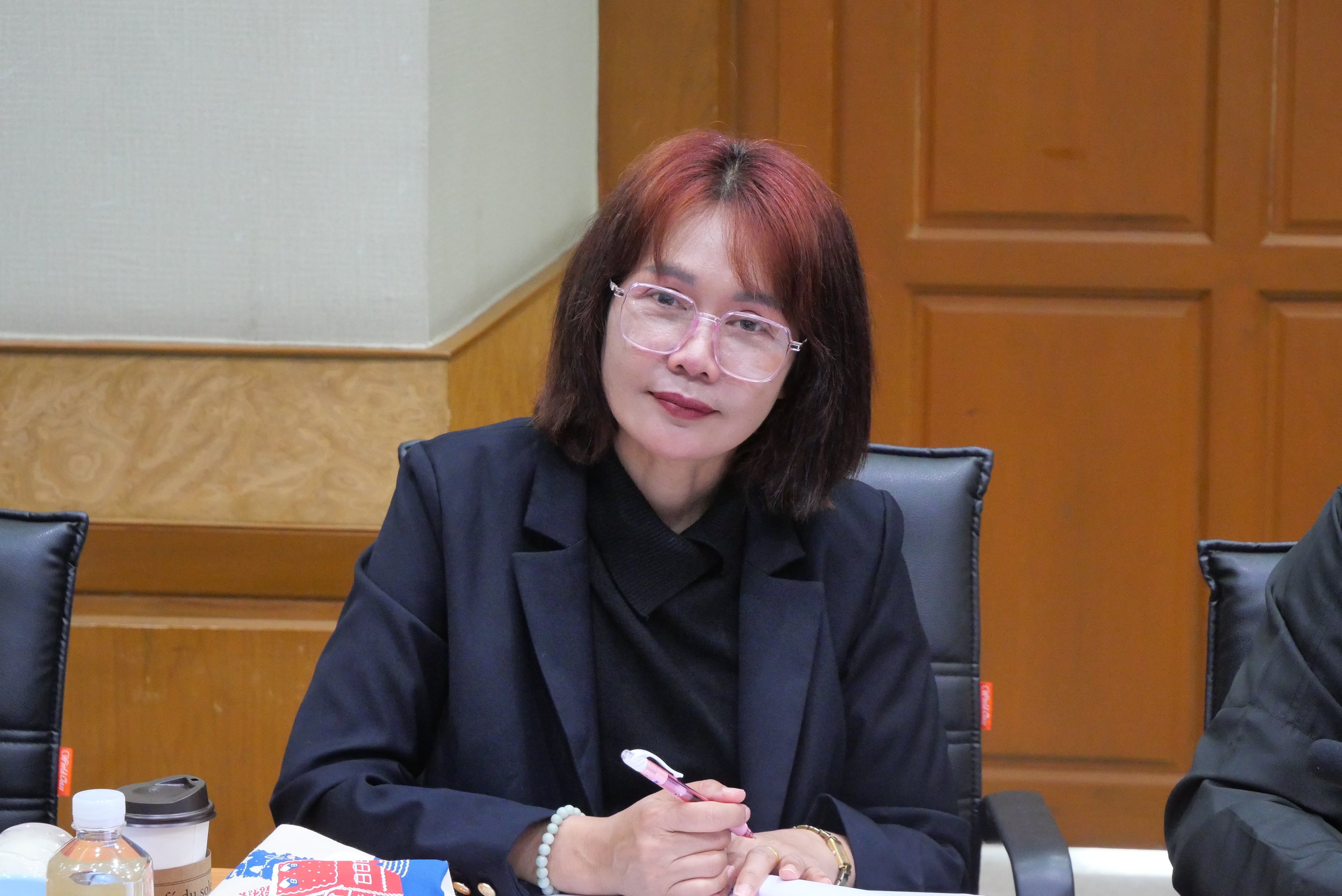 title - เลขาธิการ ส.ป.ก. ประชุมคณะทำงานติดตามเร่งรัดการใช้จ่ายเงินงบประมาณประจำปีงบประมาณ พ.ศ. 2569 ของ ส.ป.ก. ครั้งที่ 1/2569